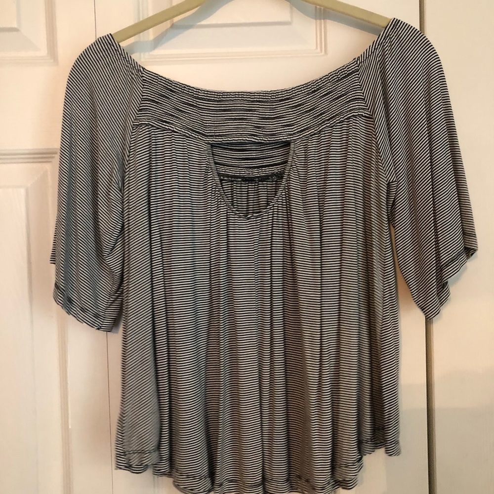 American Eagle top